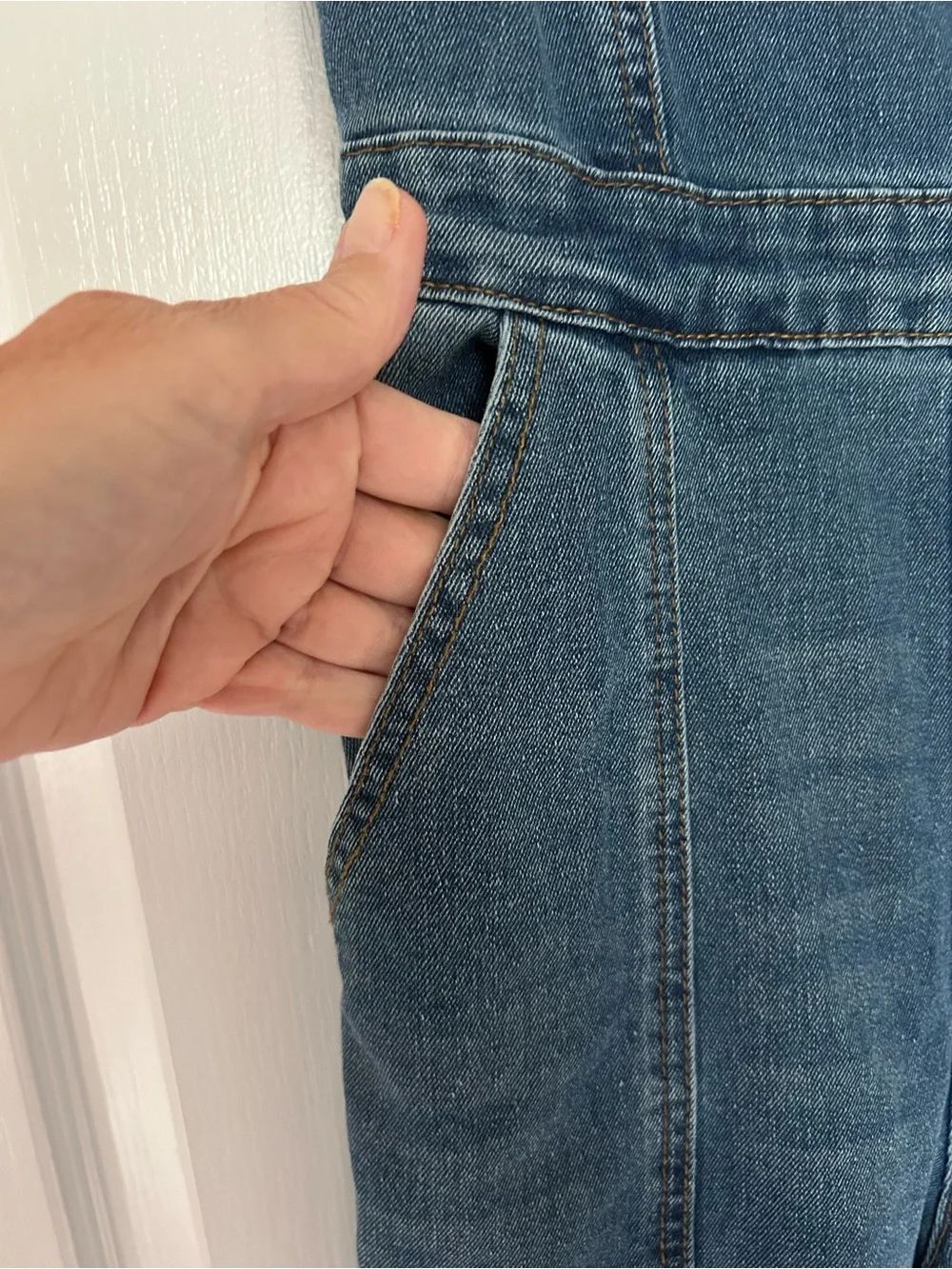 Sincerly Jules Blue Denim Fitted Flare Bottom Jean Overalls Front Seam Size XS - Picture 9 of 12